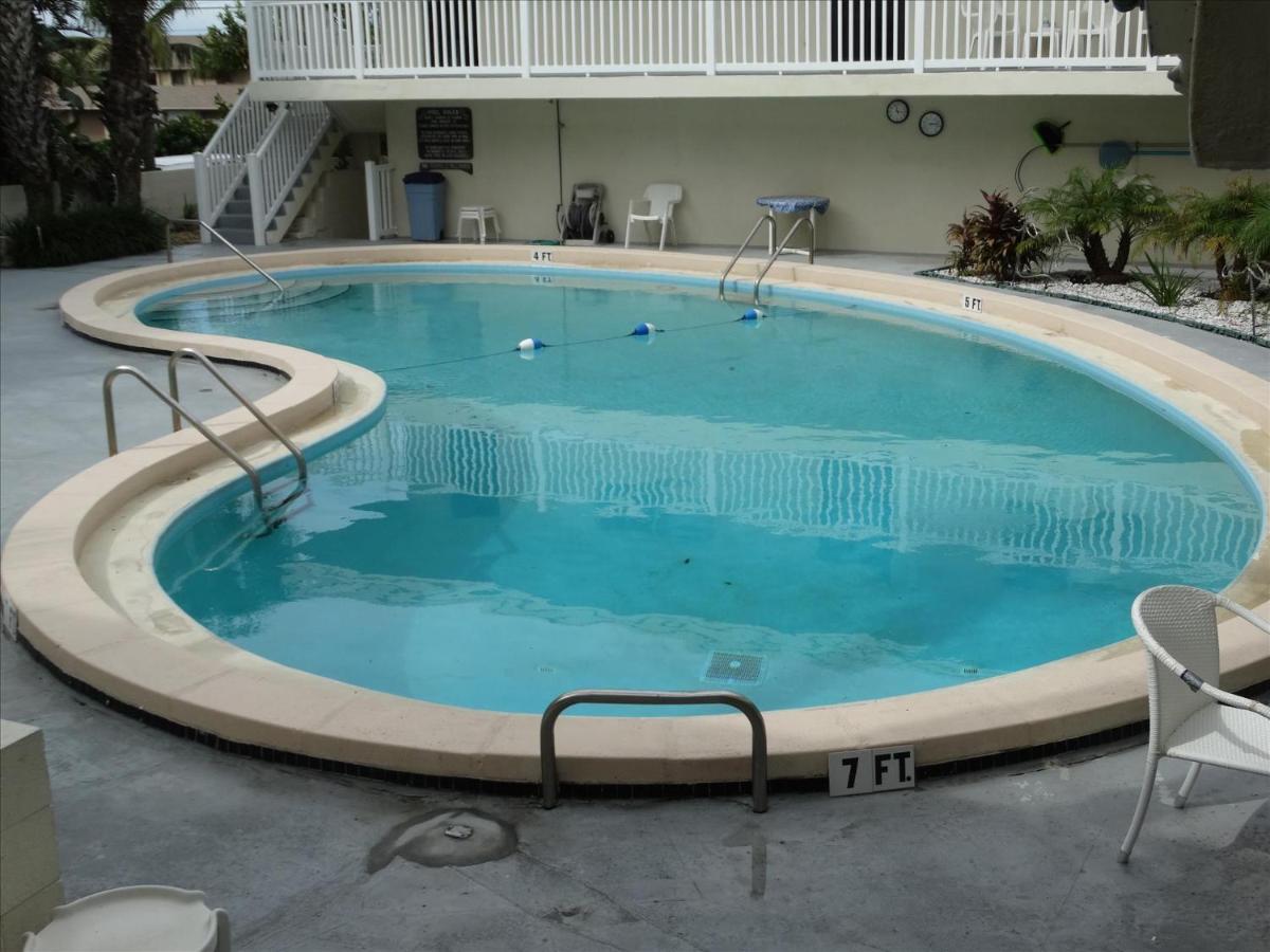 Quiet Vista Del Mar 2 Bedroom Condo Beachfront Property Cocoa Beach Exterior foto